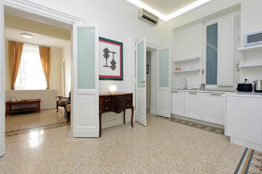 Elegant Apartment In The Heart Of Rome-Navona Area Extérieur photo